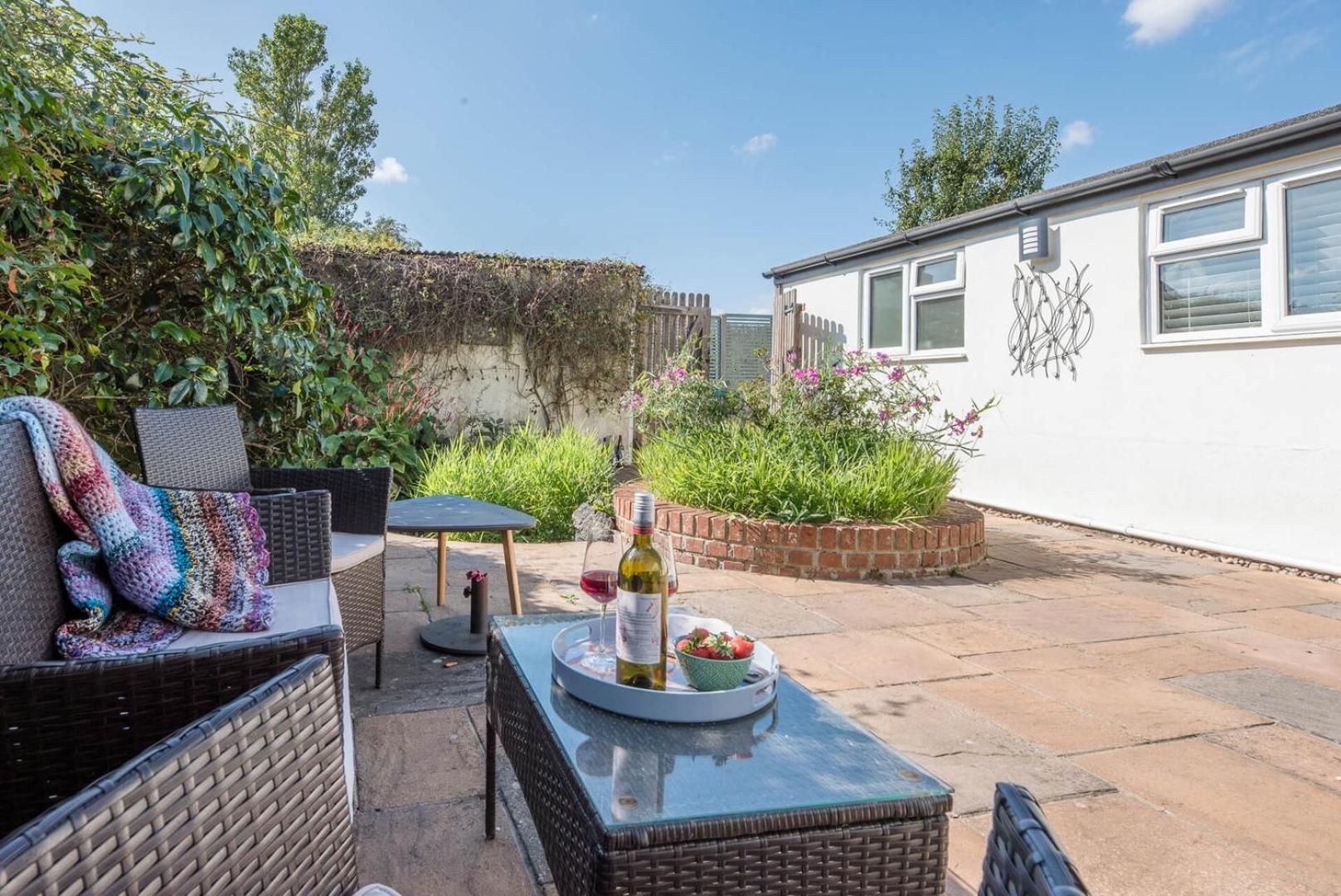 Saxon Cottage, Friston Экстерьер фото